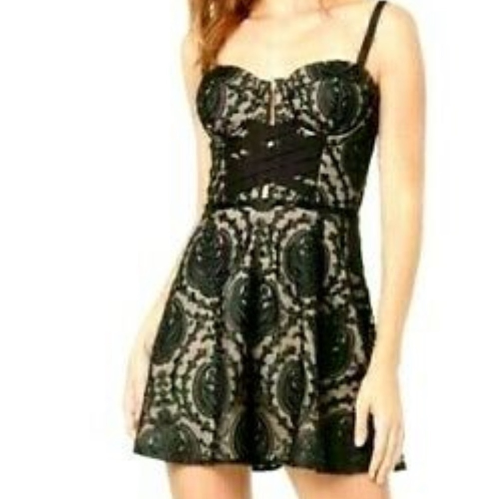 BEBE  X Naven Bustier Skater Dress Size 00”